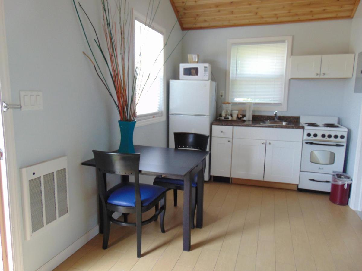 Bay Watch Hotel And Marina Hampton Bays Esterno foto